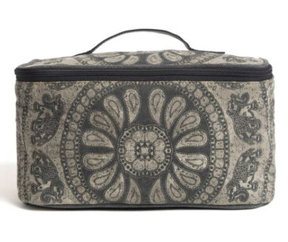 MYRA- Carmela Toiletries Bag with vintage canvas and leather design, ideal for organized travel.