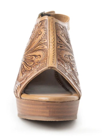 MYRA- Mila's Trail Sandals In Brown